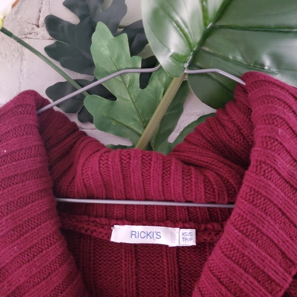 Rick's Throw Sweater - Picture 2 of 6